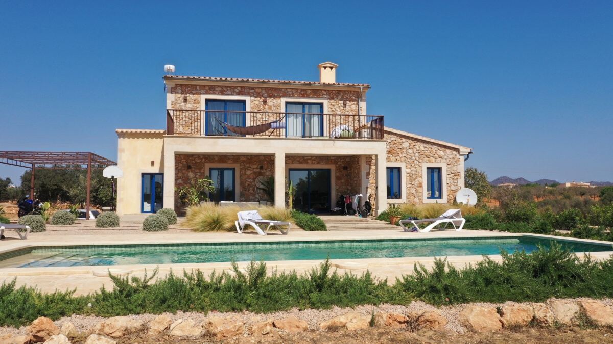  - Modern newly built finca on a quiet plot in the area of Cala sa Nau