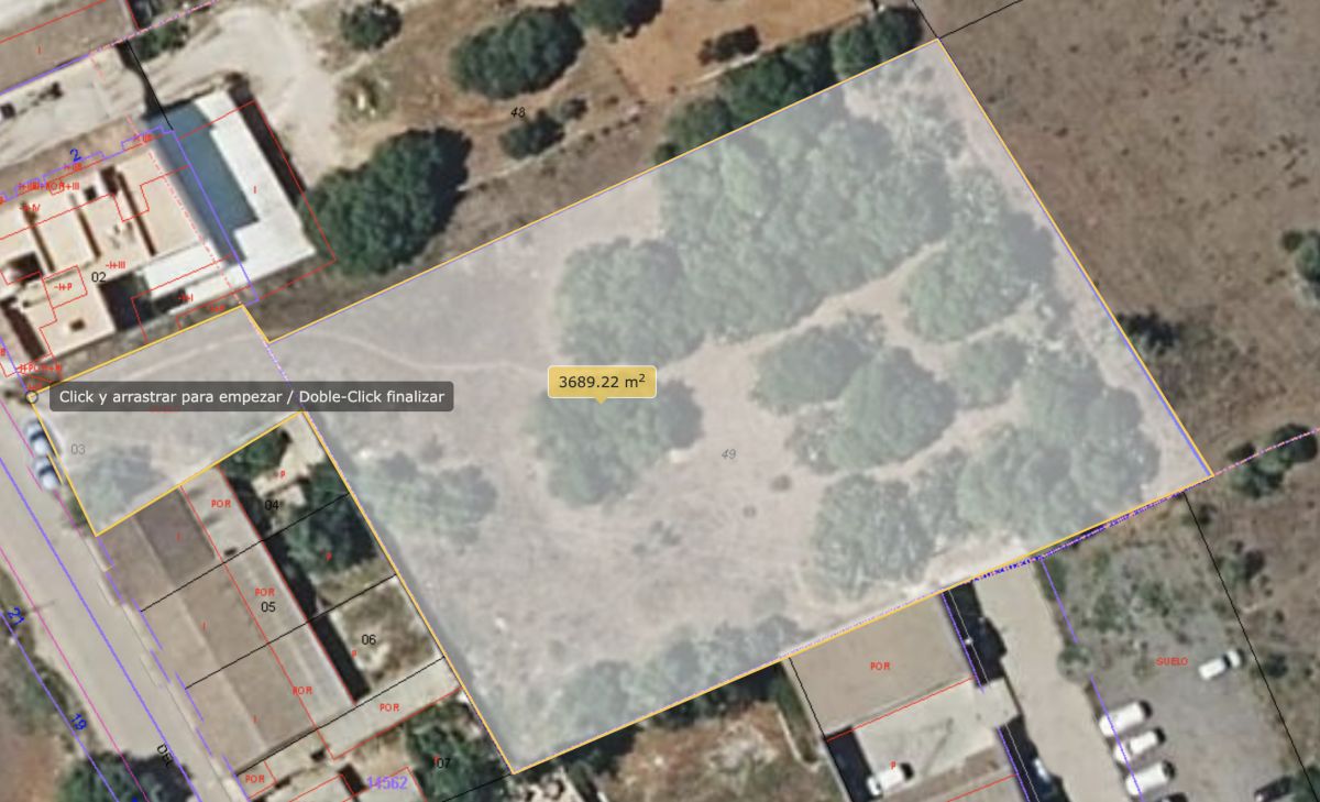  - Plot of approximately 290m2 +3,386 m2 in Campos