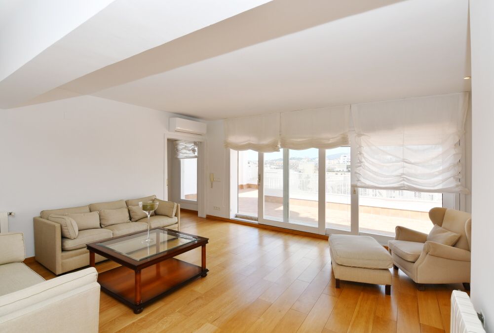  - Renovated Central 7th floor with elevator and sunny terrace in Palma