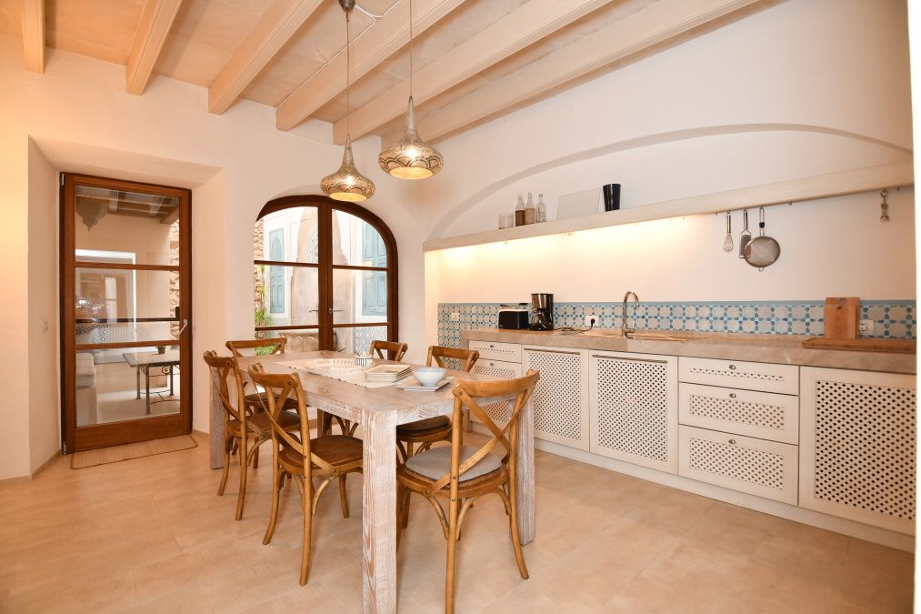  - Authentic village house renovated in an exquisite style just a few metres from the Plaza de Santanyi